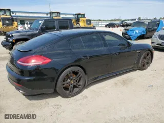 2016 Porsche Panamera 4 with VIN WP0AA2A72GL007825, listed as a Copart auction lot 46689204 with 92,547 mi miles. Bid and sale history available at carsss.com. Image 3.