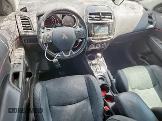 2017 Mitsubishi Outlander SEL с VIN JA4AP4AW5HZ025763, выставлен на аукционе Copart как лот 61055155 с пробегом 73 520 миль миль и Списание • Salvage title. История ставок и продаж доступна на DreamBid. Изображение 8.