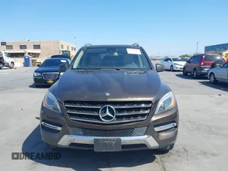 2012 Mercedes-Benz M 350 z VIN 4JGDA2EB0CA082259, wystawiony jako IAAI lot #42507763 z przebiegiem 136 051 mil mil oraz . Historia ofert i sprzedaży dostępna na DreamBid. Obrazek 12.