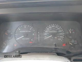 1996 Dodge 1500 z VIN 1B7HC16Y1TS630096, wystawiony jako IAAI lot #42095072 z przebiegiem 252 069 mil mil oraz . Historia ofert i sprzedaży dostępna na DreamBid. Obrazek 7.