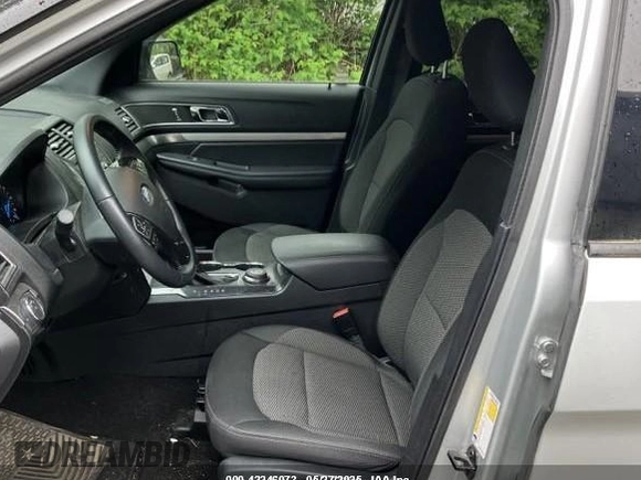 2019 Ford Explorer XLT with VIN 1FM5K8D82KGB40815, listed as a IAAI auction lot 42246073 with 15,157 mi miles and . Bid and sale history available at DreamBid. Image 5.