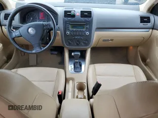 2006 Volkswagen Jetta с VIN 3VWAJ71K56M642923, выставлен на аукционе Copart как лот 44745304 с пробегом Не указан миль и Списание • Salvage title. История ставок и продаж доступна на DreamBid. Изображение 8.