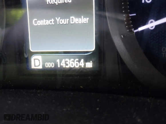 2018 Toyota Sienna XLE with VIN 5TDDZ3DC2JS191352, listed as a IAAI auction lot 41458248 with 143,664 mi miles. Bid and sale history available at carsss.com. Image 16.