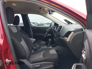 2017 Jeep Cherokee Sport с VIN 1C4PJLAB4HD231162, выставлен на аукционе IAAI как лот 41937402 с пробегом 84 475 миль миль и . История ставок и продаж доступна на DreamBid. Изображение 5.