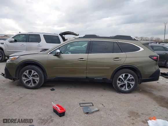 2020 Subaru Outback Touring XT with VIN 4S4BTGPD2L3164091, listed as a IAAI auction lot 41124324 with 100,137 mi miles. Bid and sale history available at carsss.com. Image 14.