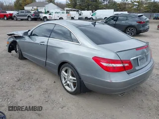 2013 Mercedes-Benz E-Class E 350 with VIN WDDKJ8JB9DF215261, listed as a IAAI auction lot 41634201 with 92,610 mi miles. Bid and sale history available at carsss.com. Image 3.