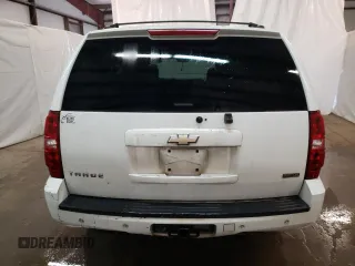 2008 Chevrolet Tahoe 2LT z VIN 1GNFC13078R152116, wystawiony jako Copart lot #42241295 z przebiegiem 224 882 mil mil oraz Czysty tytuł • Clean title. Historia ofert i sprzedaży dostępna na DreamBid. Obrazek 6.