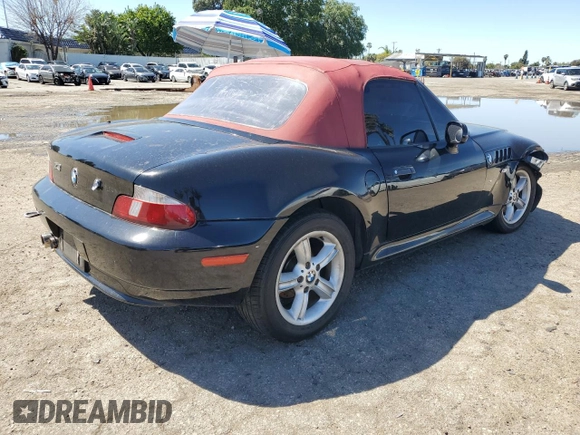 2000 BMW Z3 2.5 z VIN 4USCH9341YLF86451, wystawiony jako Copart lot #49142145 z przebiegiem 229 846 mil mil oraz Szkoda całkowita • Salvage title. Historia ofert i sprzedaży dostępna na DreamBid. Obrazek 3.
