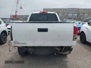2008 Toyota Tundra z VIN 5TFRV54198X040153, wystawiony jako IAAI lot #42407051 z przebiegiem 318 500 mil mil oraz . Historia ofert i sprzedaży dostępna na DreamBid. Obrazek 16.