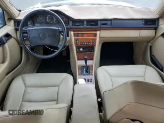 1991 Mercedes-Benz 300 E with VIN WDBEA30D4MB426614, listed as a Copart auction lot 86784864 with 95,640 mi miles and Clean Title. Bid and sale history available at carsss.com. Image 8.