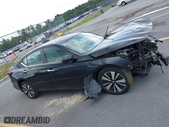 2021 Nissan Altima SV with VIN 1N4BL4DVXMN406122, listed as a IAAI auction lot 42512160 with 54,945 mi miles and . Bid and sale history available at DreamBid. Image 13.