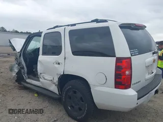 2012 Chevrolet Tahoe LS z VIN 1GNSKAE00CR283377, wystawiony jako IAAI lot #41848535 z przebiegiem Nie podano mil oraz . Historia ofert i sprzedaży dostępna na DreamBid. Obrazek 3.