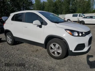 2020 Chevrolet Trax LS z VIN 3GNCJNSB5LL298453, wystawiony jako Copart lot #59903695 z przebiegiem 58 832 mil mil oraz Szkoda całkowita • Salvage title. Historia ofert i sprzedaży dostępna na DreamBid. Obrazek 4.