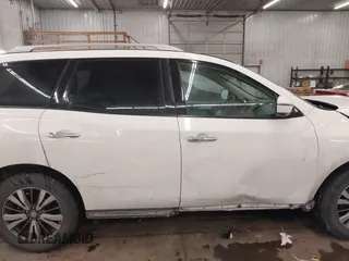 2020 Nissan Pathfinder SL z VIN 5N1DR2CM3LC596348, wystawiony jako IAAI lot #41541246 z przebiegiem 110 509 mil mil oraz . Historia ofert i sprzedaży dostępna na DreamBid. Obrazek 14.