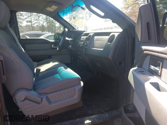 2014 Ford F-150 XL with VIN 1FTEX1CM1EKG04187, listed as a IAAI auction lot 41353752 with 174,111 mi miles and . Bid and sale history available at DreamBid. Image 5.