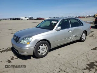 2002 Lexus LS 430 with VIN JTHBN30F820075725, listed as a Copart auction lot 48527905 with 131,832 mi miles and Salvage Title. Bid and sale history available at DreamBid. Image 1.