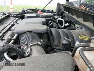 2022 Chevrolet Silverado 1500 LT z VIN 3GCUYDED8NG165794, wystawiony jako IAAI lot #42376518 z przebiegiem 42 632 mil mil oraz . Historia ofert i sprzedaży dostępna na DreamBid. Obrazek 21.