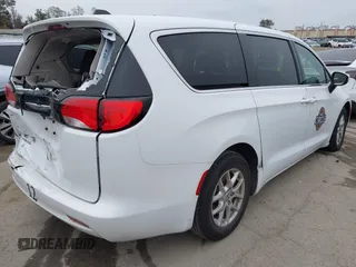 2022 Chrysler Voyager LX z VIN 2C4RC1CG2NR159953, wystawiony jako IAAI lot #41790634 z przebiegiem 56 794 mil mil oraz . Historia ofert i sprzedaży dostępna na DreamBid. Obrazek 4.