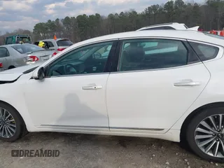 2017 Kia Cadenza Limited with VIN KNALC4J12H5069089, listed as a IAAI auction lot 41667959 with 72,177 mi miles. Bid and sale history available at carsss.com. Image 15.