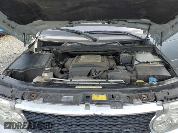 2008 Land Rover Range Rover HSE z VIN SALMF15468A268826, wystawiony jako Copart lot #45784415 z przebiegiem 146 397 mil mil oraz Szkoda całkowita • Salvage title. Historia ofert i sprzedaży dostępna na DreamBid. Obrazek 12.