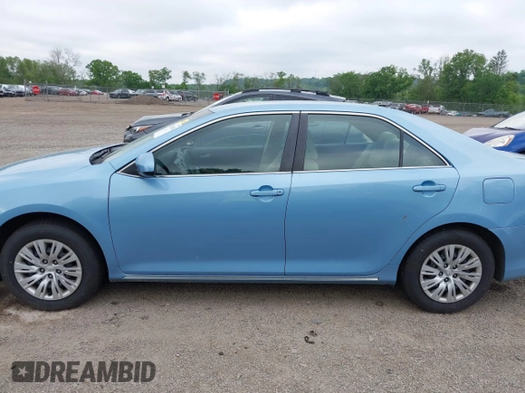 2012 Toyota Camry L z VIN 4T1BF1FK7CU561214, wystawiony jako IAAI lot #42286118 z przebiegiem 182 553 mil mil oraz . Historia ofert i sprzedaży dostępna na DreamBid. Obrazek 14.