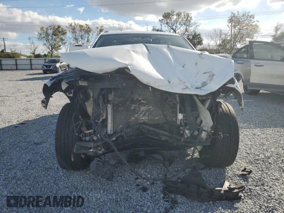 2013 Dodge Durango Citadel with VIN 1C4RDHEG9DC512165, listed as a Copart auction lot 85198454 with 186,178 mi miles and Salvage title. Bid and sale history available at DreamBid. Image 5.
