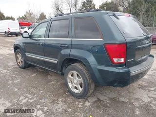 2005 Jeep Grand Cherokee Limited with VIN 1J4HR58N05C618277, listed as a IAAI auction lot 41537979 with 188,744 mi miles. Bid and sale history available at carsss.com. Image 3.