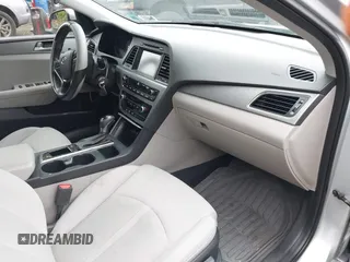 2016 Hyundai Sonata SE с VIN 5NPE24AF7GH377089, выставлен на аукционе IAAI как лот 42467798 с пробегом 149 652 миль миль и . История ставок и продаж доступна на DreamBid. Изображение 5.