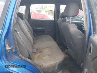 2007 Chevrolet Aveo LS z VIN KL1TD66607B777199, wystawiony jako IAAI lot #42232845 z przebiegiem 255 666 mil mil oraz . Historia ofert i sprzedaży dostępna na DreamBid. Obrazek 8.
