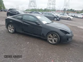 2010 Hyundai Genesis Coupe z VIN KMHHT6KD7AU028056, wystawiony jako IAAI lot #42237317 z przebiegiem 186 617 mil mil oraz . Historia ofert i sprzedaży dostępna na DreamBid. Obrazek 1.