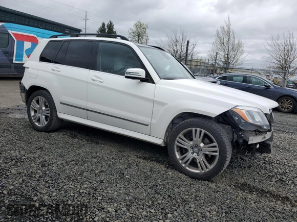 2014 Mercedes-Benz GLK 350 with VIN WDCGG8JB7EG246562, listed as a Copart auction lot 48889595 with 111,520 mi miles and Salvage Title. Bid and sale history available at DreamBid. Image 4.