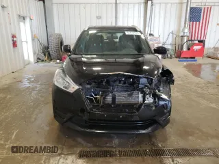 2019 Nissan Kicks S with VIN 3N1CP5CU0KL521278, listed as a Copart auction lot 51672375 with 81,272 mi miles and Non Repairable. Bid and sale history available at carsss.com. Image 5.