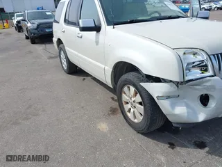 2006 Mercury Mountaineer Premier with VIN 4M2EU48866UJ13149, listed as a IAAI auction lot 41959257 with 143,082 mi miles. Bid and sale history available at carsss.com. Image 13.