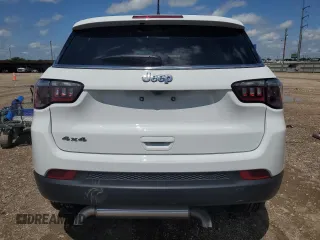 2025 Jeep Compass Sport with VIN 3C4NJDAN7ST529052, listed as a Copart auction lot 54128665 with 1,111 mi miles and Salvage title. Bid and sale history available at DreamBid. Image 6.