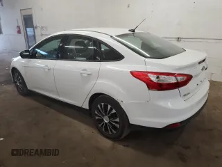 2012 Ford Focus SE with VIN 1FAHP3F23CL236482, listed as a Copart auction lot 62279735 with 127,239 mi miles and Salvage title. Bid and sale history available at DreamBid. Image 2.
