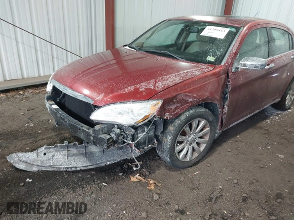 2014 Chrysler 200 Limited with VIN 1C3CCBCGXEN186783, listed as a IAAI auction lot 41395413 with 100,040 mi miles. Bid and sale history available at carsss.com. Image 6.