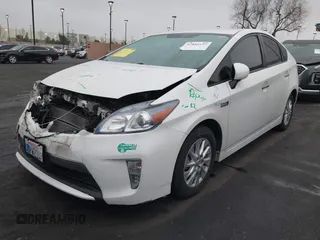2014 Toyota Prius с VIN JTDKN3DP3E3057821, выставлен на аукционе IAAI как лот 41880152 с пробегом 84 000 миль миль и . История ставок и продаж доступна на DreamBid. Изображение 18.