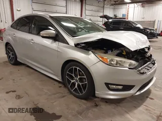 2015 Ford Focus SE с VIN 1FADP3F27FL368700, выставлен на аукционе IAAI как лот 42244262 с пробегом 77 104 миль миль и . История ставок и продаж доступна на DreamBid. Изображение 1.