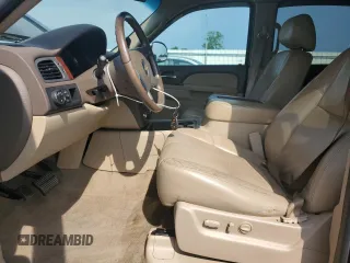 2012 Chevrolet Tahoe LT z VIN 1GNSCBE03CR259836, wystawiony jako Copart lot #60796305 z przebiegiem 258 387 mil mil oraz Szkoda całkowita • Salvage title. Historia ofert i sprzedaży dostępna na DreamBid. Obrazek 7.