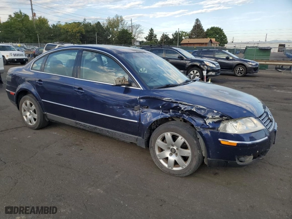 2002 Volkswagen Passat GLX with VIN WVWTH63B82P070975, listed as a Copart auction lot 69512334 with 174,829 mi miles and Salvage Title. Bid and sale history available at carsss.com. Image 4.