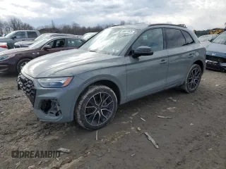 2021 Audi SQ5 Premium Plus with VIN WA1B4AFY6M2035470, listed as a Copart auction lot 46817975 with 48,178 mi miles and Salvage Title. Bid and sale history available at carsss.com. Image 1.