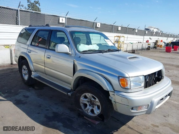 2001 Toyota 4Runner SR5 with VIN JT3GN86R010180722, listed as a IAAI auction lot 41885090 with 194,270 mi miles. Bid and sale history available at carsss.com. Image 1.