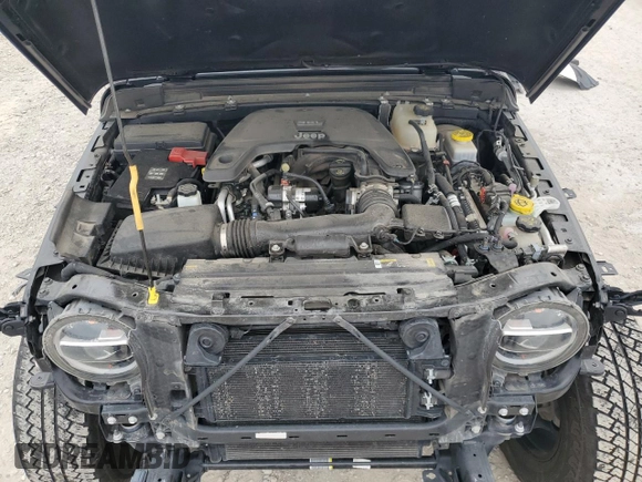 2021 Jeep Wrangler Unlimited Sahara Altitude with VIN 1C4HJXEGXMW671418, listed as a Copart auction lot 68116854 with 38,680 mi miles and Salvage title. Bid and sale history available at DreamBid. Image 14.