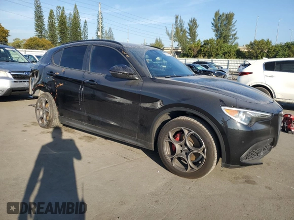 2022 Alfa Romeo Stelvio Sprint z VIN ZASPAKAN7N7D41824, wystawiony jako Copart lot #43214015 z przebiegiem 62 232 mil mil oraz Szkody całkowita. Historia ofert i sprzedaży dostępna na DreamBid. Obrazek 4.
