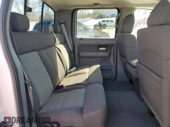 2005 Ford F-150 XLT with VIN 1FTPW14585FB29598, listed as a Copart auction lot 89103135 with 203,942 mi miles and Salvage Title. Bid and sale history available at carsss.com. Image 10.