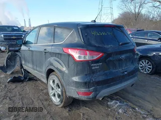 2014 Ford Escape SE with VIN 1FMCU9GX2EUD52176, listed as a IAAI auction lot 41628674 with 101,049 mi miles. Bid and sale history available at carsss.com. Image 3.