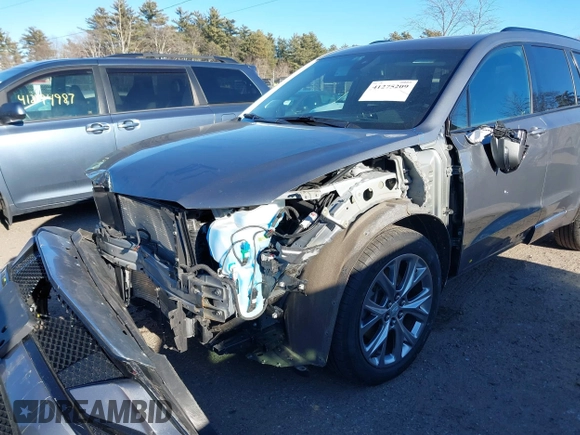 2020 Cadillac XT6 AWD Sport z VIN 1GYKPGRS8LZ150613, wystawiony jako IAAI lot #41275209 z przebiegiem 33 651 mil mil oraz . Historia ofert i sprzedaży dostępna na DreamBid. Obrazek 6.