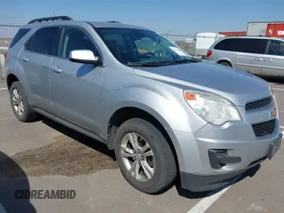 2012 Chevrolet Equinox 1LT z VIN 2GNALDEK3C1131436, wystawiony jako IAAI lot #42061803 z przebiegiem 248 675 mil mil oraz . Historia ofert i sprzedaży dostępna na DreamBid. Obrazek 1.