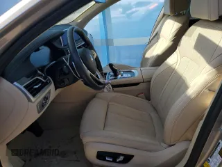 2021 BMW 7 Series 740i with VIN WBA7T2C02MCF77517, listed as a Copart auction lot 50565205 with 29,848 mi miles and Salvage title. Bid and sale history available at DreamBid. Image 7.