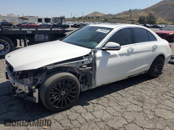 2018 Mercedes-Benz C 300 with VIN 55SWF4JB6JU250408, listed as a Copart auction lot 57645405 with 161,557 mi miles and Salvage title. Bid and sale history available at DreamBid. Image 1.